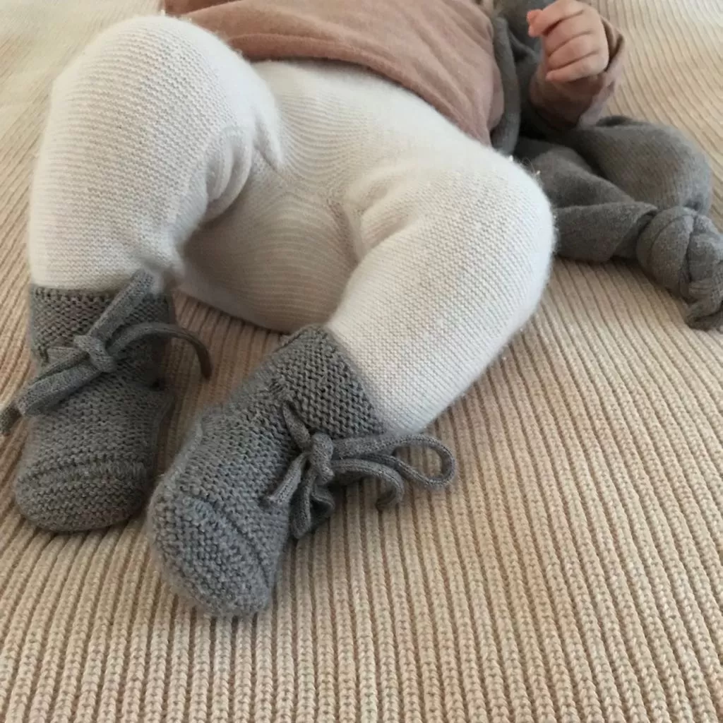 Baby Booties With Lace - Otter