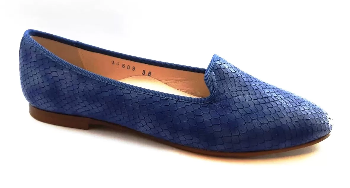 Beberlis Blue Textured Slip On