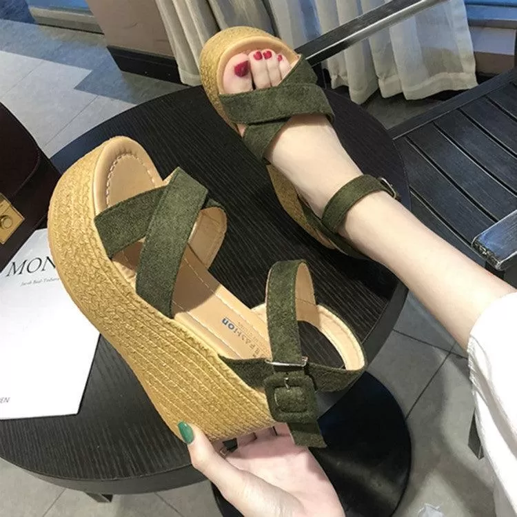 Chic Suede Platform Sandals with Rivet Accents