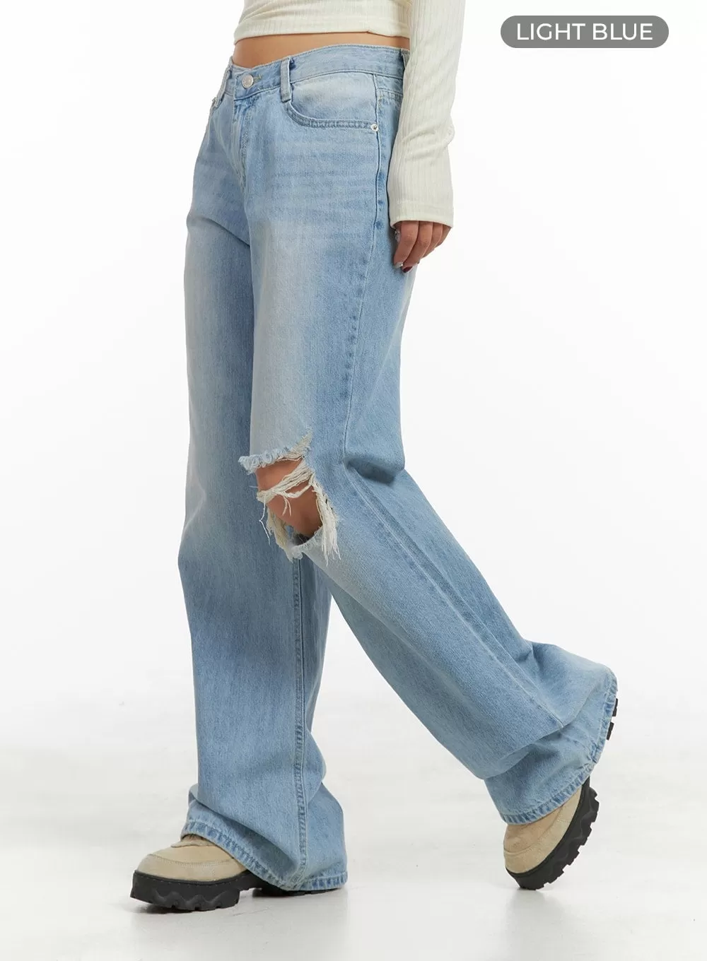 Distressed Wide Fit Bootcut Jeans CA416