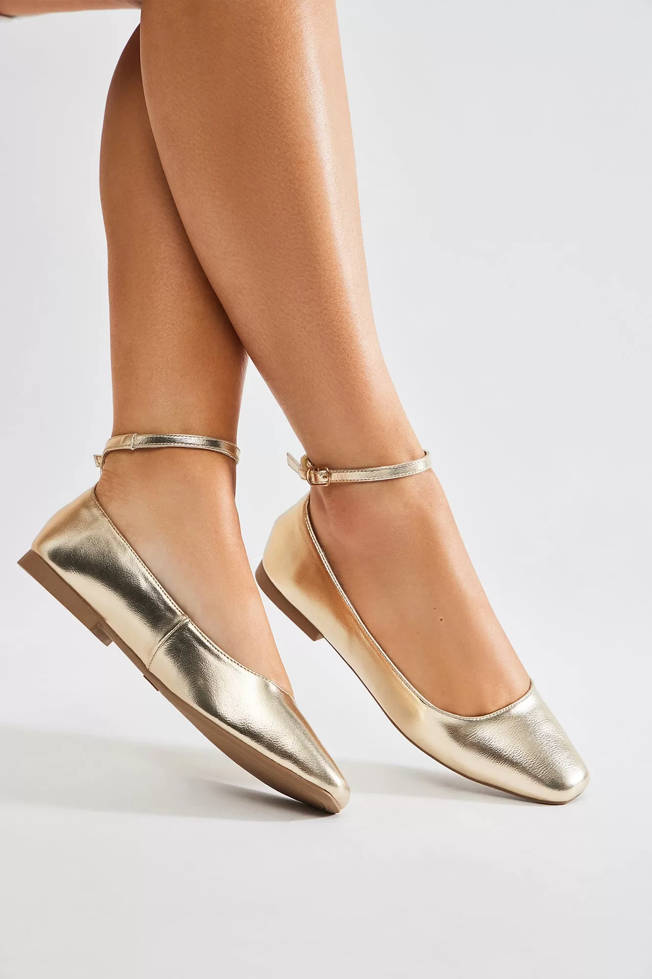 Half Of Me Flats - Gold