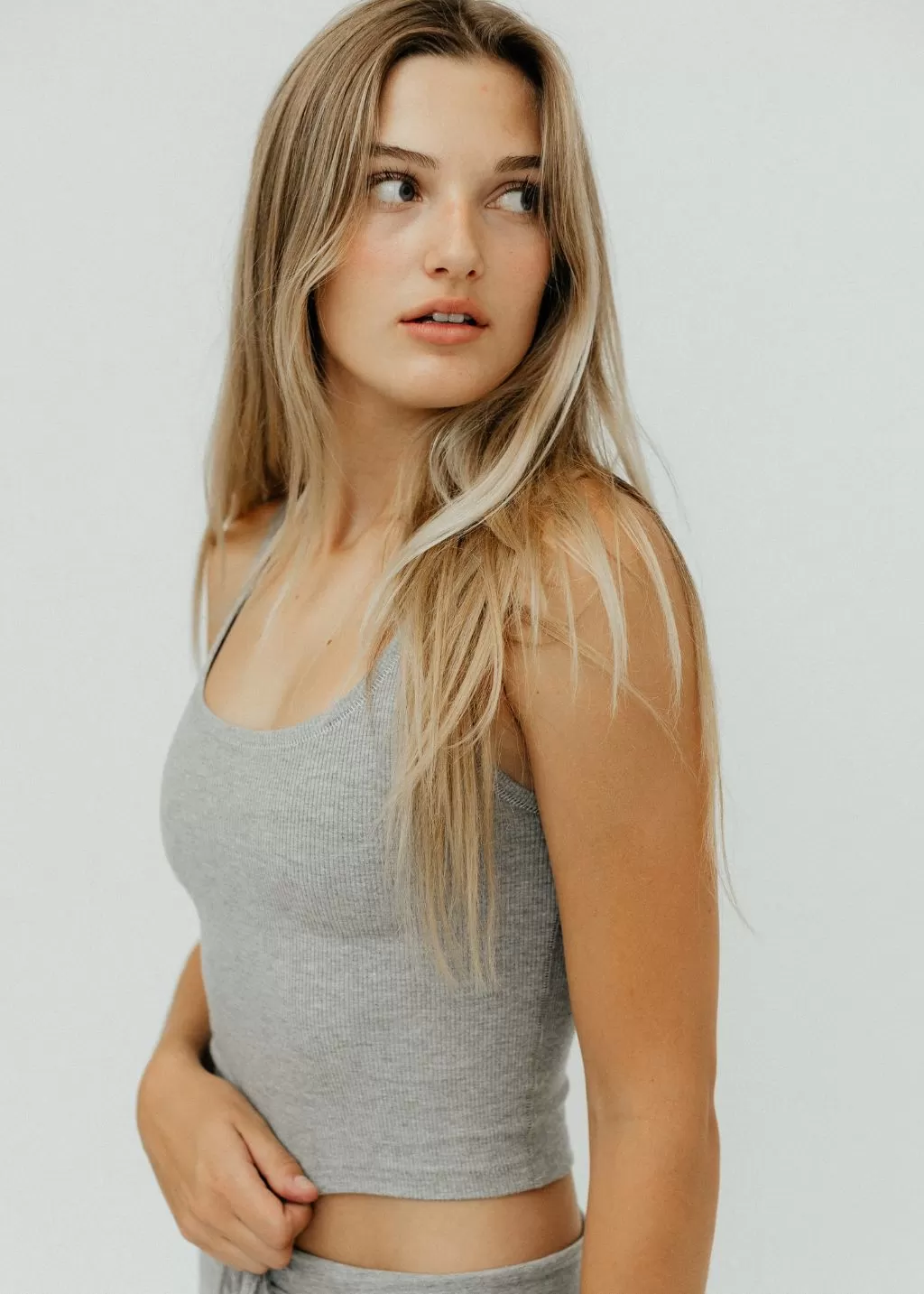 Éterne Square Neck Tank in Heather Grey